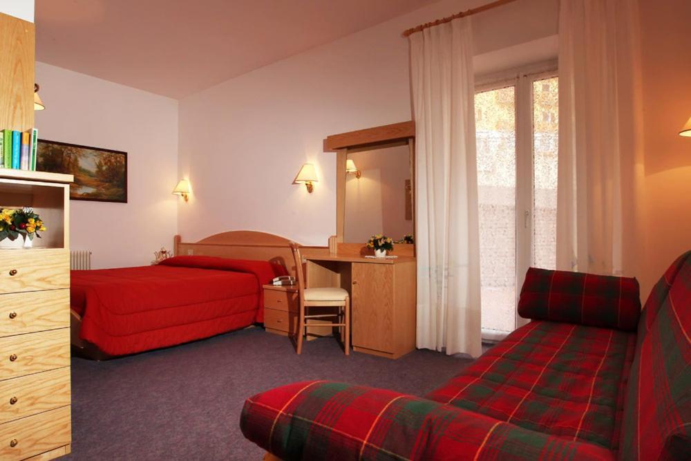 Hotel Garni Villanova Molveno Ruang foto