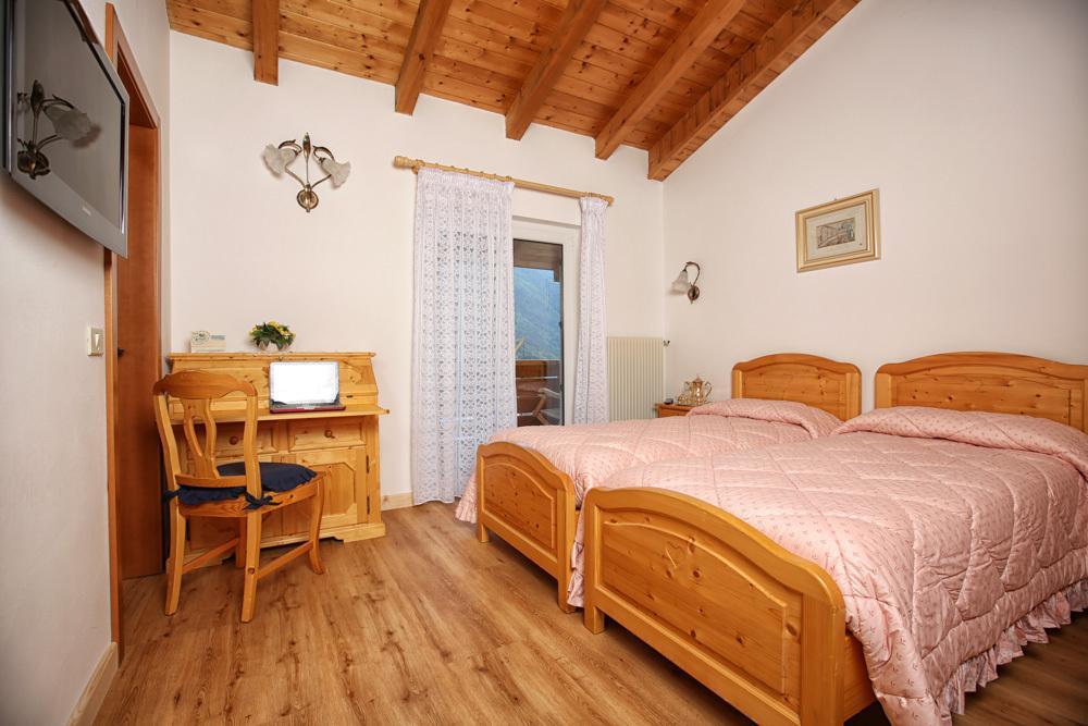 Hotel Garni Villanova Molveno Bagian luar foto